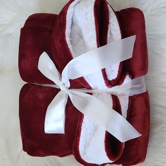 Viviland Brick Red Sweatshirt Sherpa Blanket NEW! - Picture 4 of 7